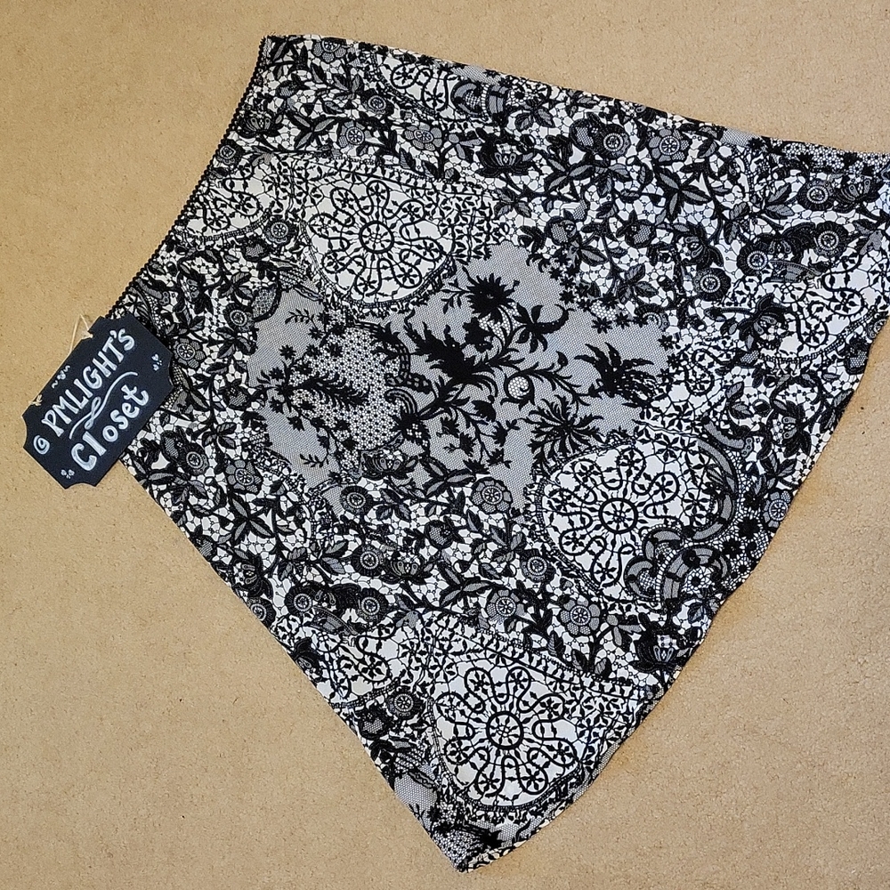 Connected Apparel XL Skirt Elastic Waist Lace Print Black Gray White